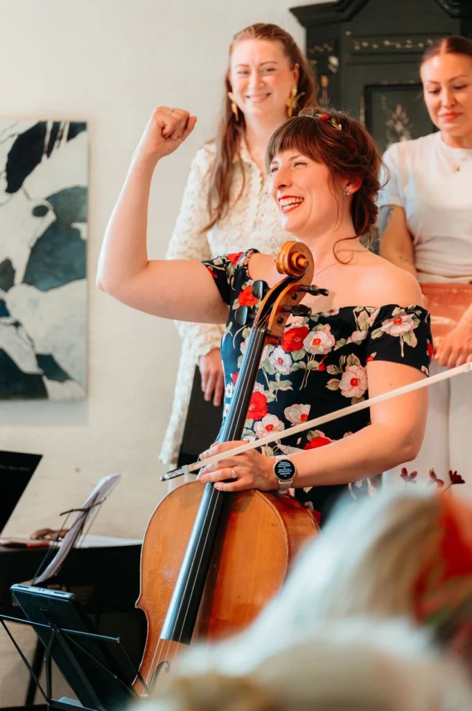 Petronella Torin – uppförande